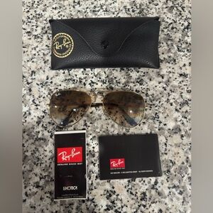 RAY-BAN AVIATORS